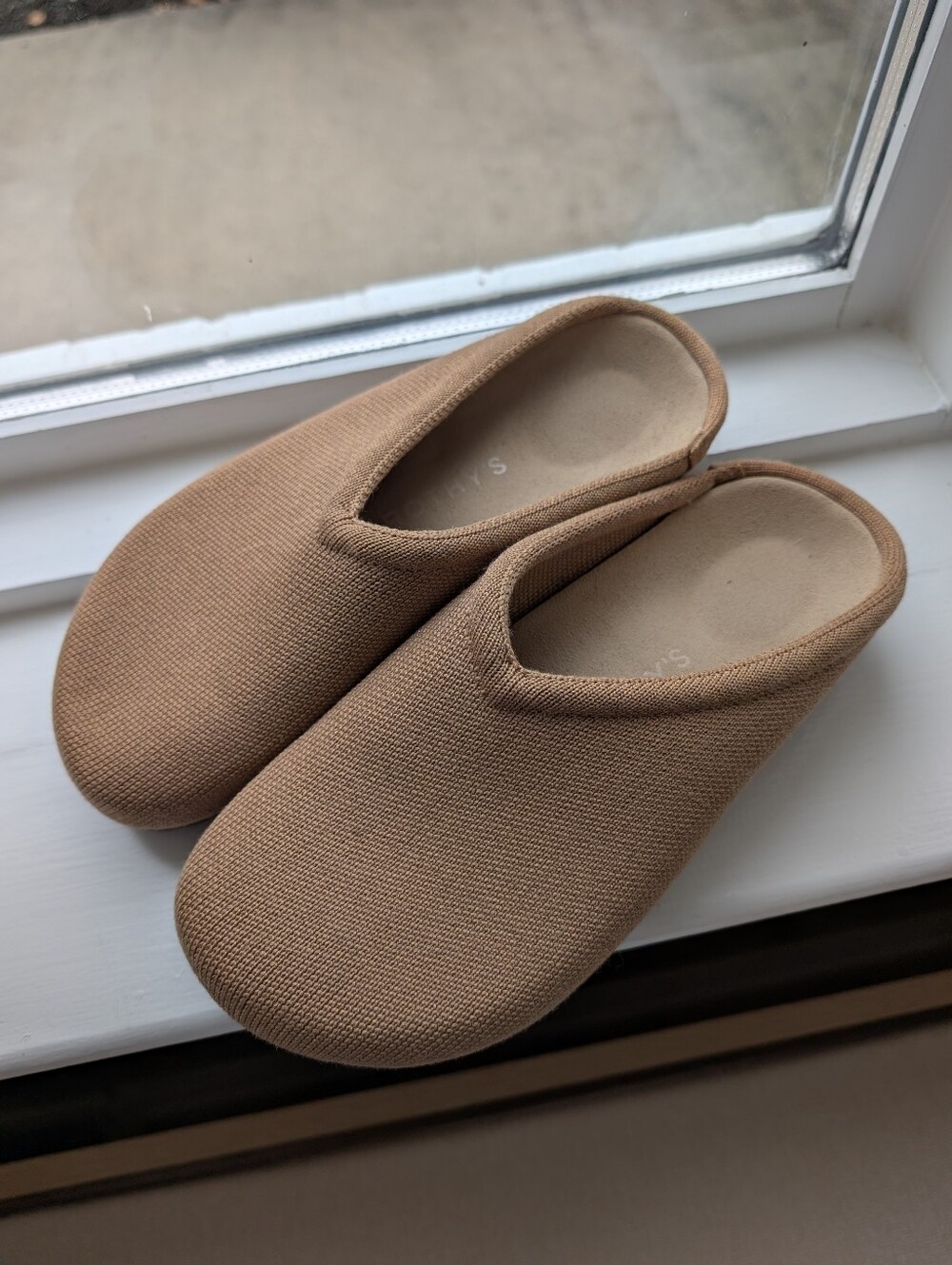 Rothy's The Casual Clog Butternut Size 6